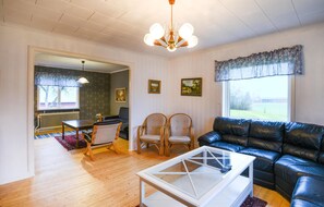 Living area - 4 bedroom gorgeous home in Kalv (Kalv)