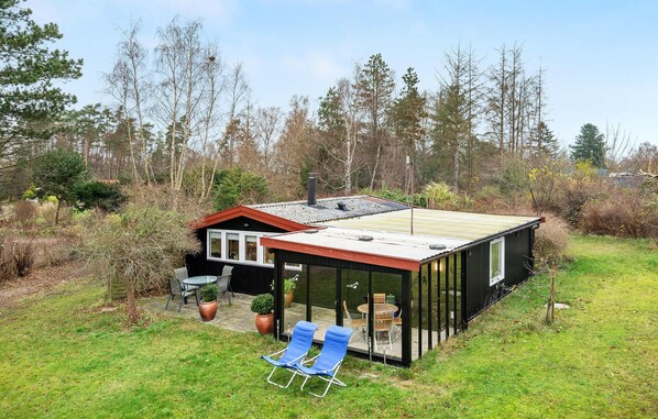 Outdoor dining - 2 bedroom cozy home in Jægerspris (Jægerspris)