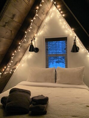 4 bedrooms, WiFi, bed sheets