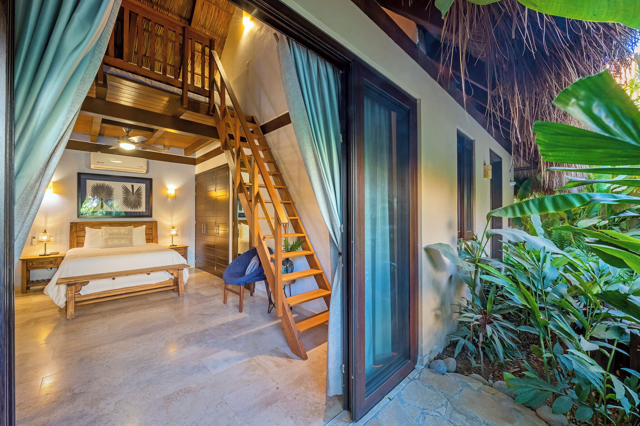 9 bedrooms, iron/ironing board, WiFi, bed sheets