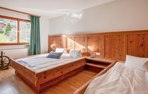 6 Schlafzimmer, Reisekinderbett, kostenloses WLAN