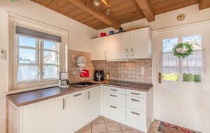Kühlschrank, Herdplatte, Geschirrspüler