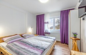7 habitaciones, wifi gratis y ropa de cama