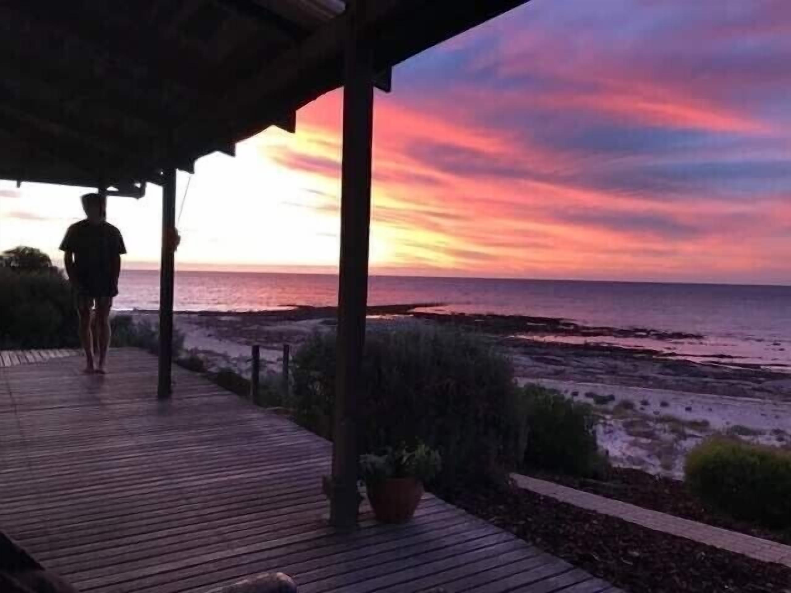 Absolute Beachfront nestled between Moonta Bay and Port Hughes