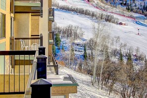 Property grounds - Ski-In/Ski-Out w/Amazing Panoramic Views + Heated Pool-Hot Tub-Gym Access-Fireplace-Elevator-Deck (Steamboat Springs)
