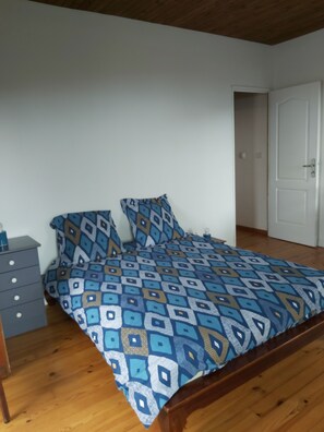 3 Schlafzimmer, Bügeleisen/Bügelbrett, kostenloses WLAN, Bettwäsche