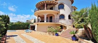Emilia - villa con vista al mar y piscina privada Benissa