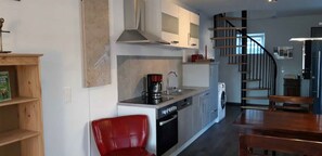 Ferienhaus | Eigene Küche | Kühlschrank, Ofen, Herdplatte, Geschirrspüler