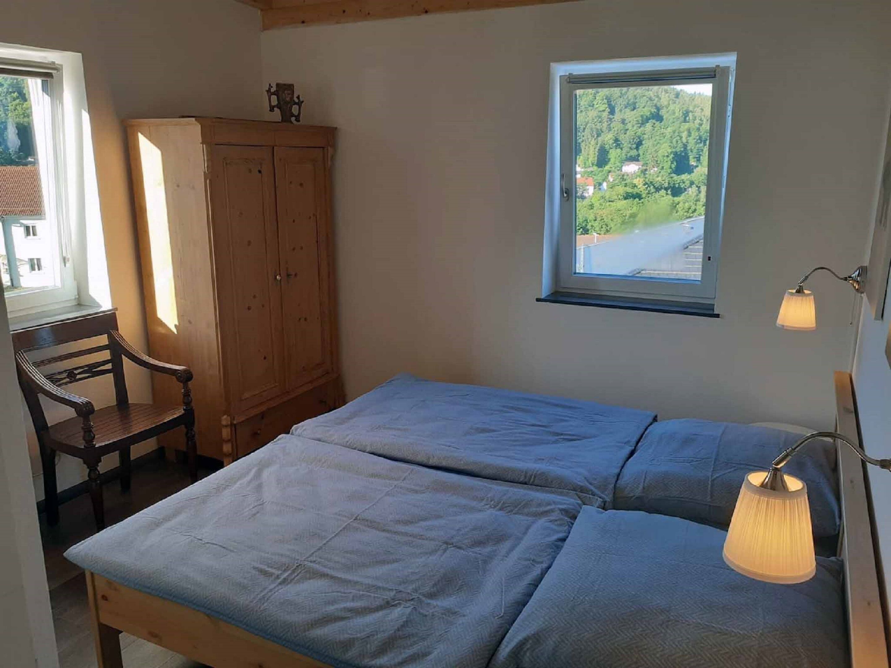 House | 2 bedrooms, travel crib, free WiFi, bed sheets