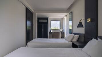 2 chambres, articles gratuits dans le mini-bar, bureau