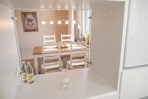 Apartment | In-room dining