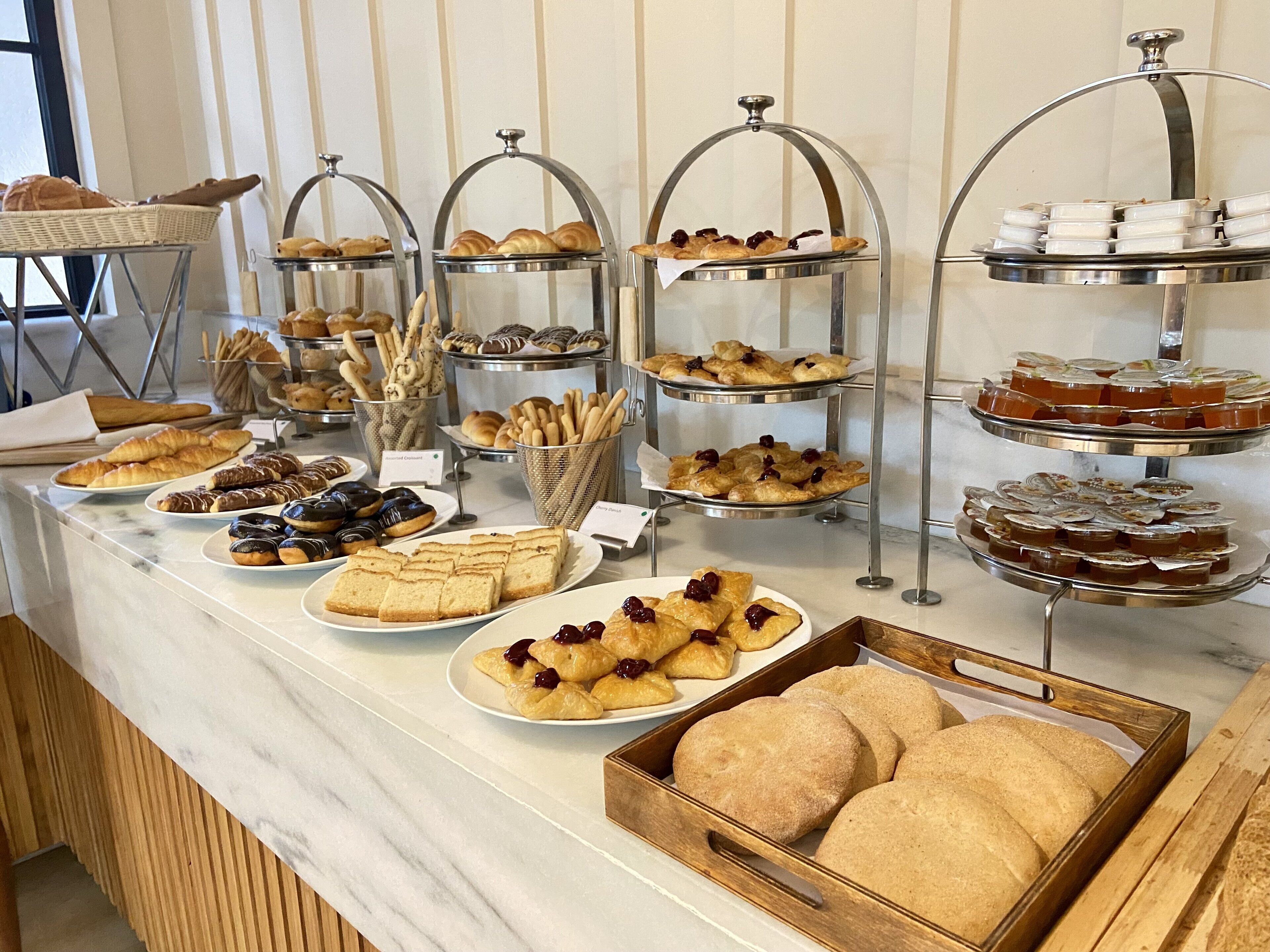 Daily cooked-to-order breakfast for a fee