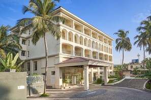 Exterior - Holiday Inn Goa Candolim by IHG (Candolim)