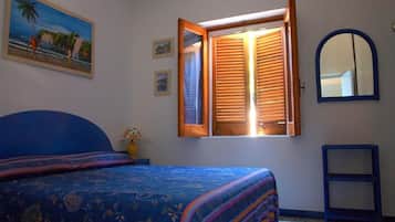 2 chambres, fer et planche Ă repasser