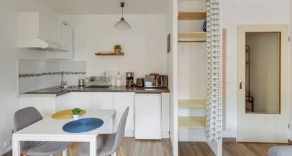 Chic studio avec parking au centre-ville
