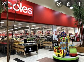 Exterior - Perfect Family Getaway -  Walk to everything (Rosebud)