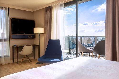 Junior Room, Terrace