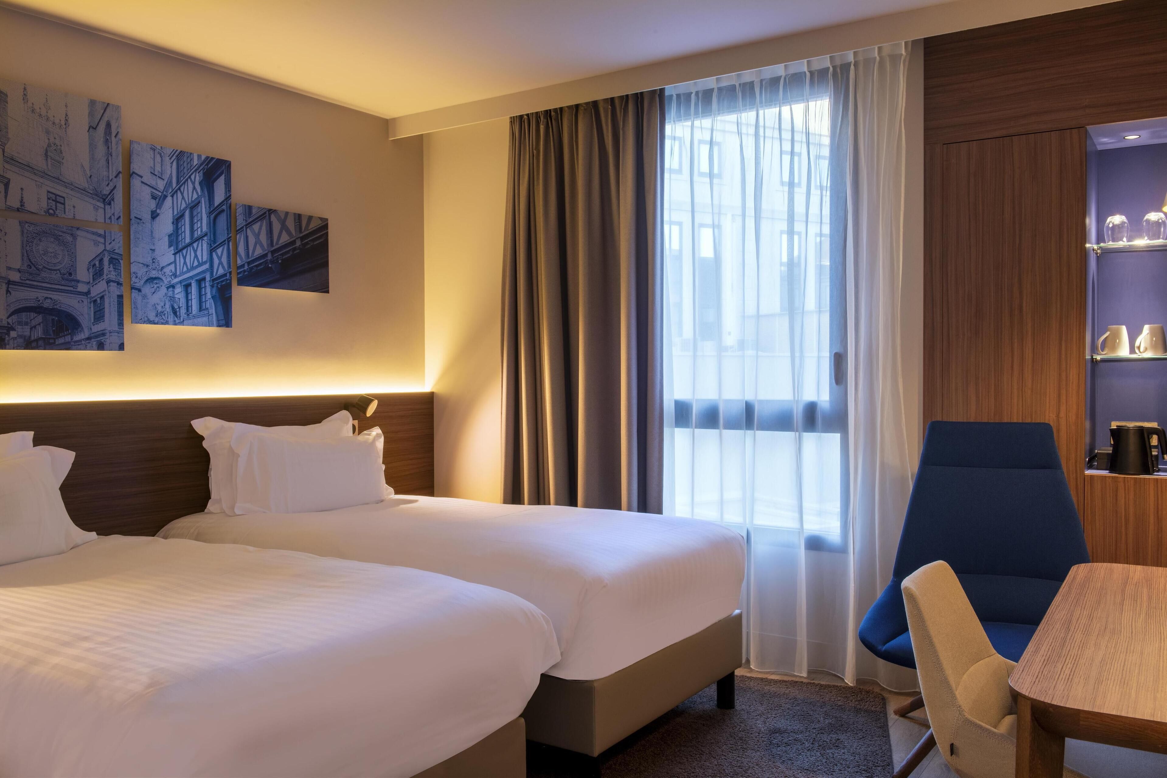 Ropa de cama de alta calidad y minibar 