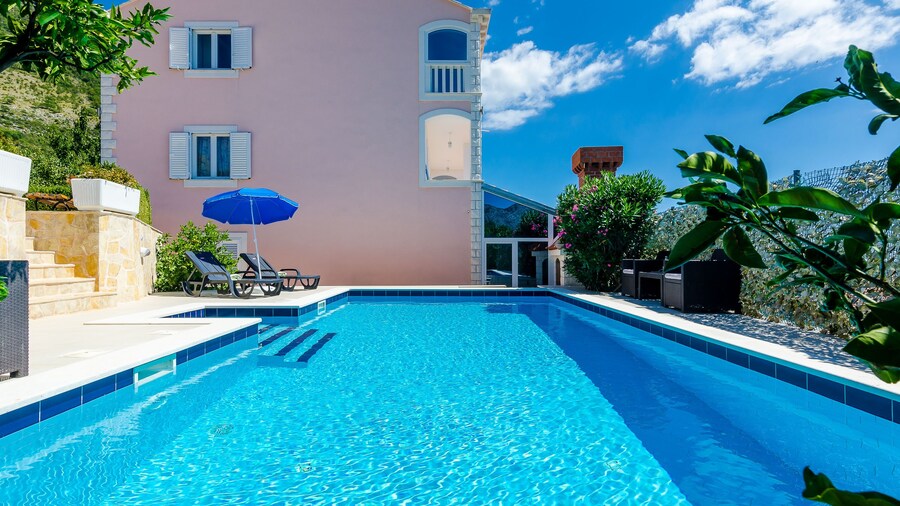 Villa Mateo