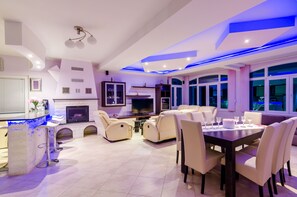 Villa (Three Bedroom Apartment with Terrace ) | In-room dining - Villa Mateo (Konavle)