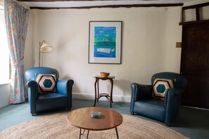 Interior - Large Grade II Listed 17th Century Farm House In Stunning Rural Location Near Ocean (Bude)