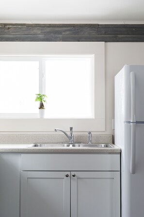 Interior - TC Tiny House Near Boardman Lake Trail (Traverse City)