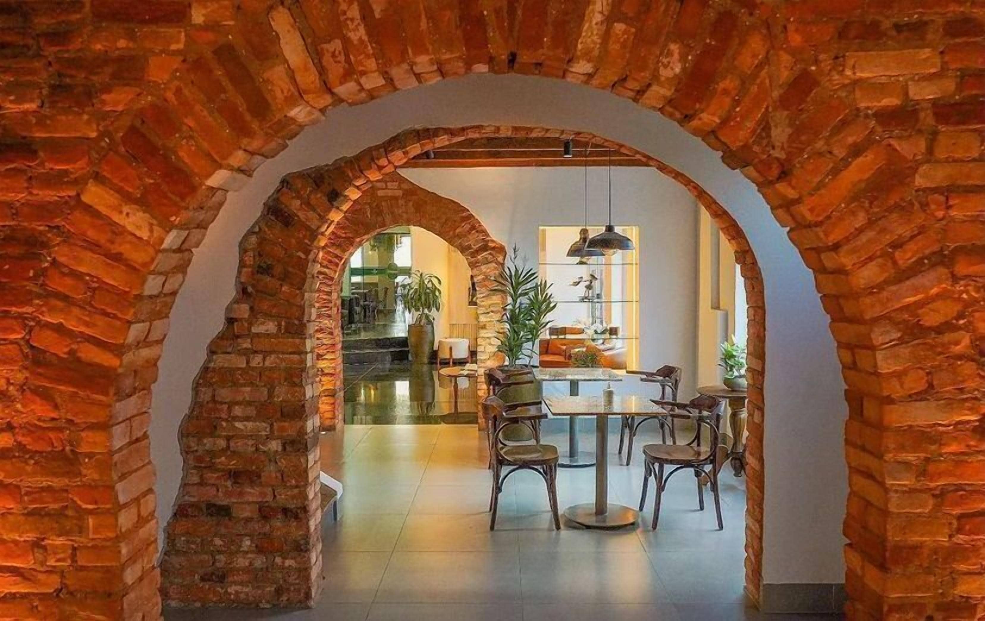 22-吋 LCD 液晶電視、數位頻道、電視