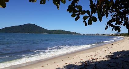 TRIPLEX COND HOUSE, - 4DORM.-POOL-100 MTS FROM THE BEACH - AIR CONDIC