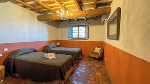 2 chambres, lit parapluie, Wi-Fi, draps fournis