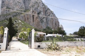 Front of property - Casa Laura di fronte la Tonnara (San Vito Lo Capo)