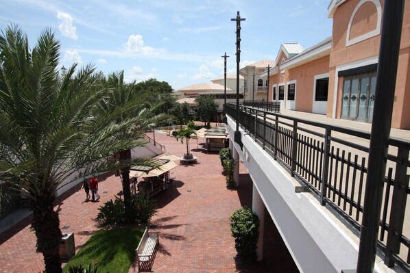 Apartment (110 Regal Palms) | Property grounds