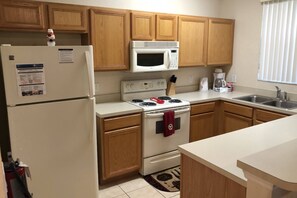 Apartment (110 Regal Palms) | Private kitchen