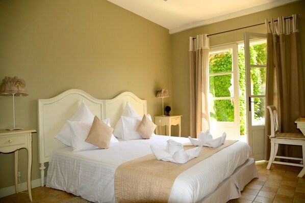 1 habitación y caja de seguridad en la habitación 