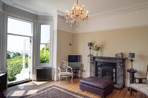 Interior - Stunning Sea View House & Gardens (Hastings)