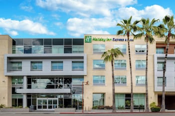 Holiday Inn Express And Suites Glendale Downtown by IHG