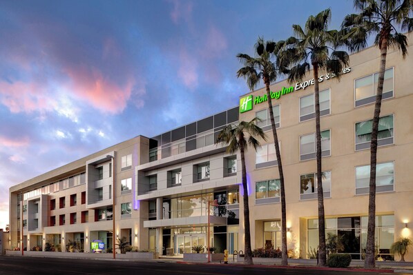 Exterior - Holiday Inn Express & Suites Glendale Downtown by IHG (Glendale)