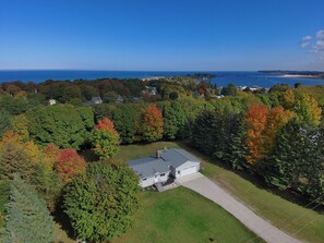 Exterior - Sadie Shores (Grand Marais)