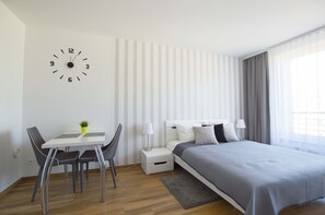 1 bedroom, iron/ironing board, WiFi, bed sheets - Tartaczna 3 Studio (Gdańsk)