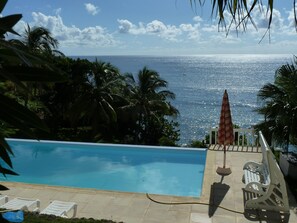Outdoor pool - Totally self-contained apartment in villa (sainte anne)