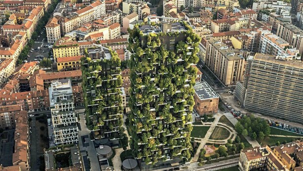 A high-rise building with a unique vertical garden facade, surrounded by other urban buildings. - The wine cave _Stylish 110sqm Flat, Strong WiFi, AC, Milan Central Station (Milano)