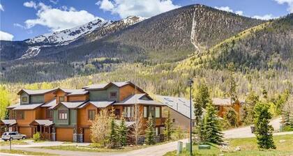The Sarenne: quiet townhome in Bills Ranch