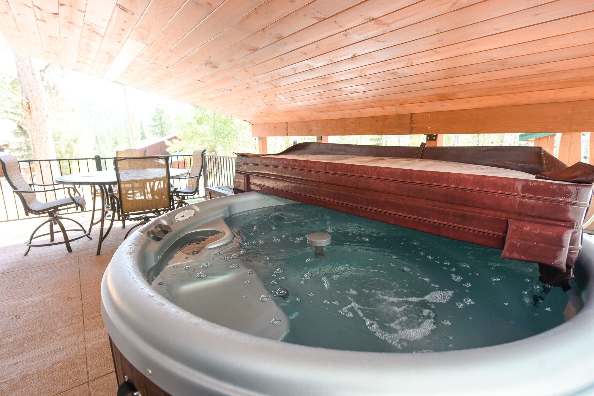 Summer Adventure: Cozy Cabin w/ Hot Tub - Sleeps 7, Near ATV Trails & Ski Resort
