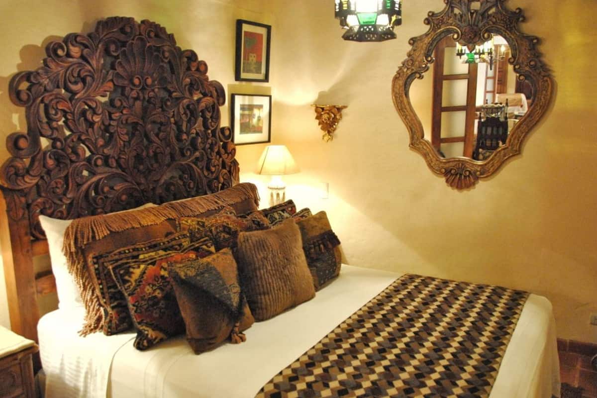 Chambre quadruple | Coffre-fort, fer et planche à repasser, accès au Wi-Fi (inclus)