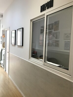 المنشأة من الداخل