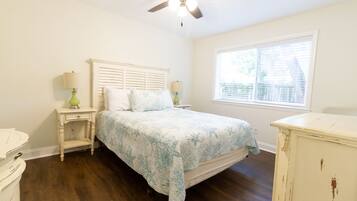 2 bedrooms, iron/ironing board, travel crib, free WiFi