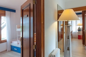 Room - Hotel Garbi (Palafrugell)