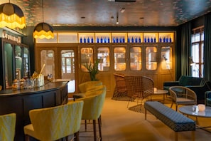 Bar (in der Unterkunft)
