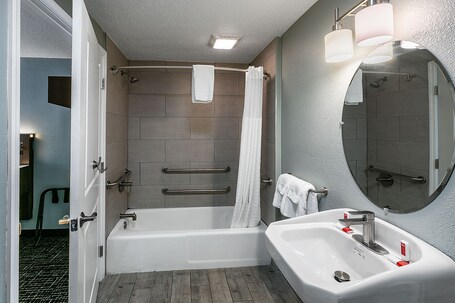 Gatlinburg Mountain Inn - Image 3