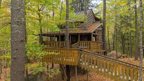 Exterior - Tiffany Hill Treehouse by Sunapee Stays | Fireplace + Deck + Mount Sunapee (Newbury)