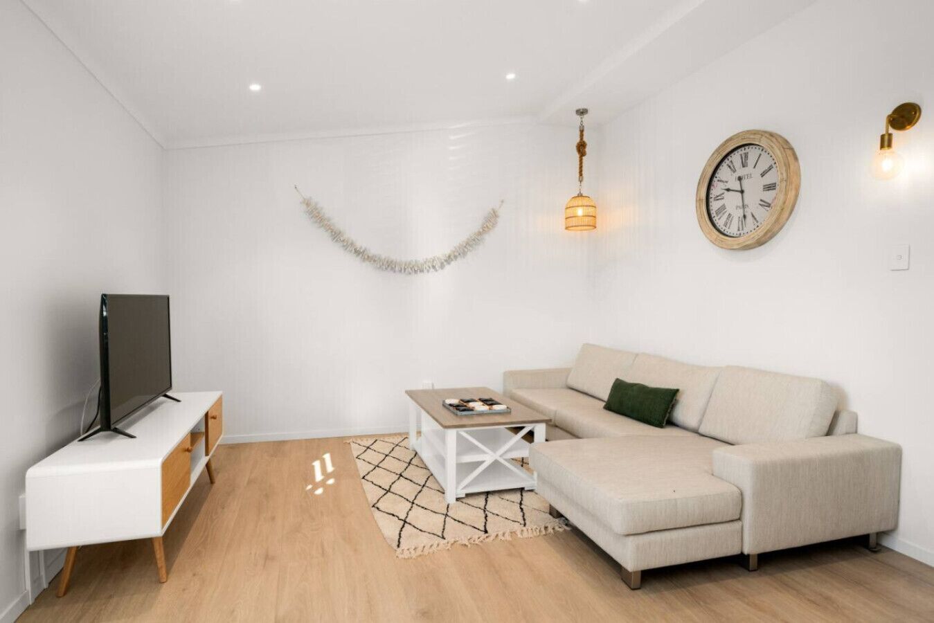 TV, Netflix, streaming services